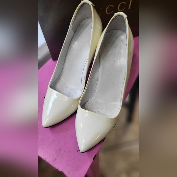 Cream colored Gucci Heels size 6.5 - Picture 5 of 7